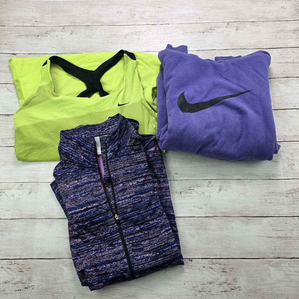 Set of Nike Women's Training Tops - Sz Medium